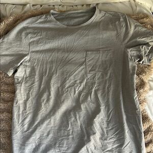 LULULEMON Men's Gray T-Shirt